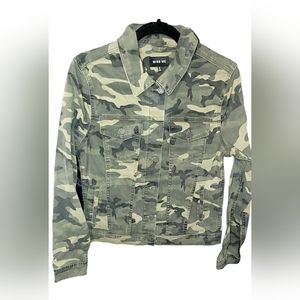 2 Miss Me Camo Demi Jacket, Size Small, New with tags